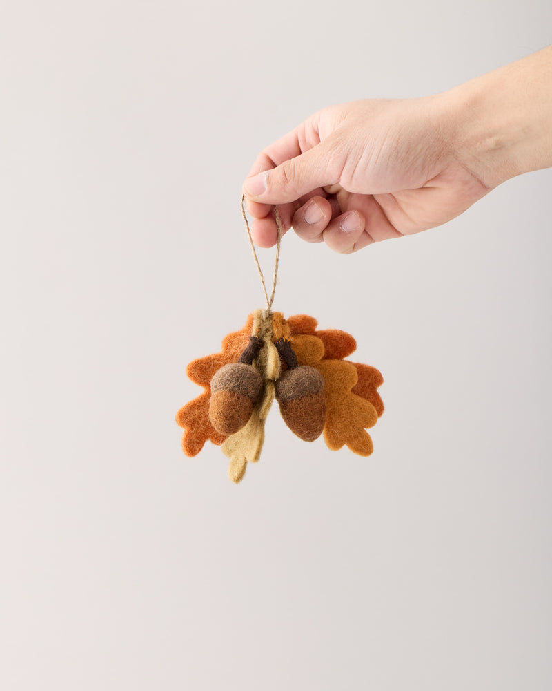 Felted Oak & Acorn Swag