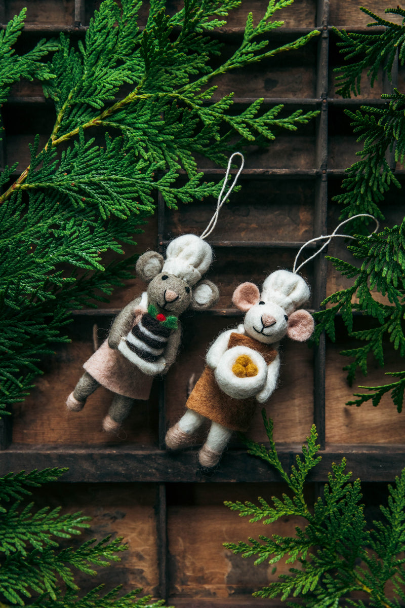 Felted Baking Mouse Ornament